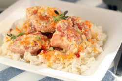 Филе кролика с грибным салатом в бальзамическом соусе