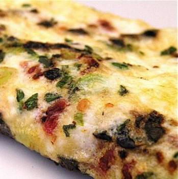 Омлет с шампиньонами и оливками