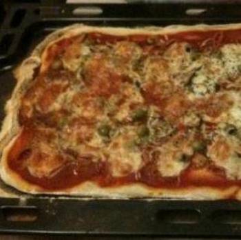 Пицца по-домашнему (на толстом тесте)